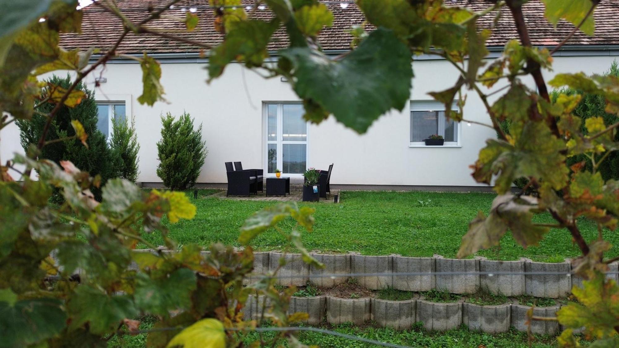 Harol Home & Bike Fertőrákos Kültér fotó